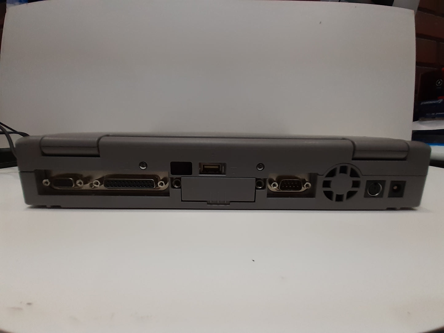 PA1251U Toshiba Laptop 460CDT Canada French- Vintage RARE