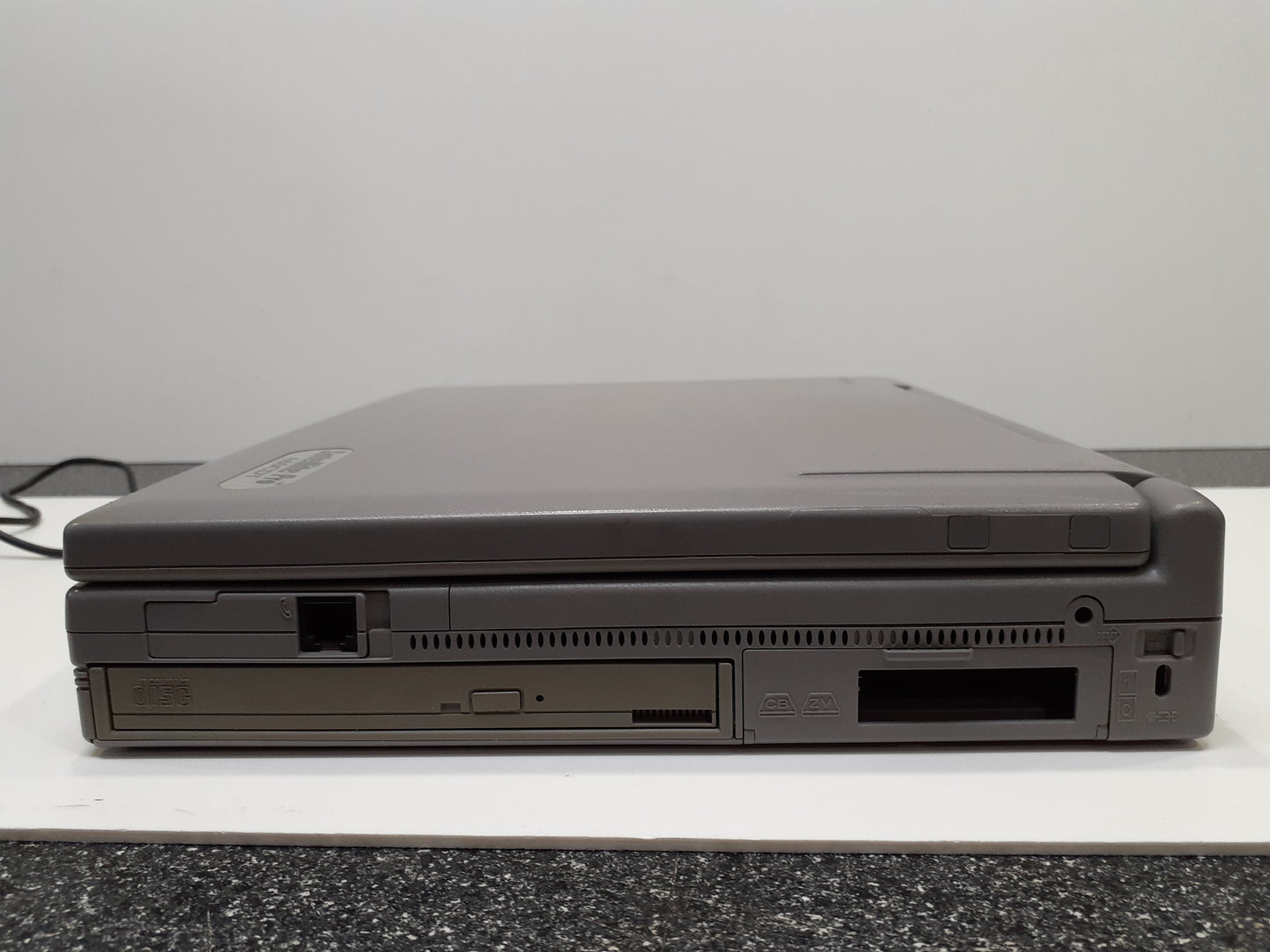 PA1251U Toshiba Laptop 460CDT Canada French- Vintage RARE
