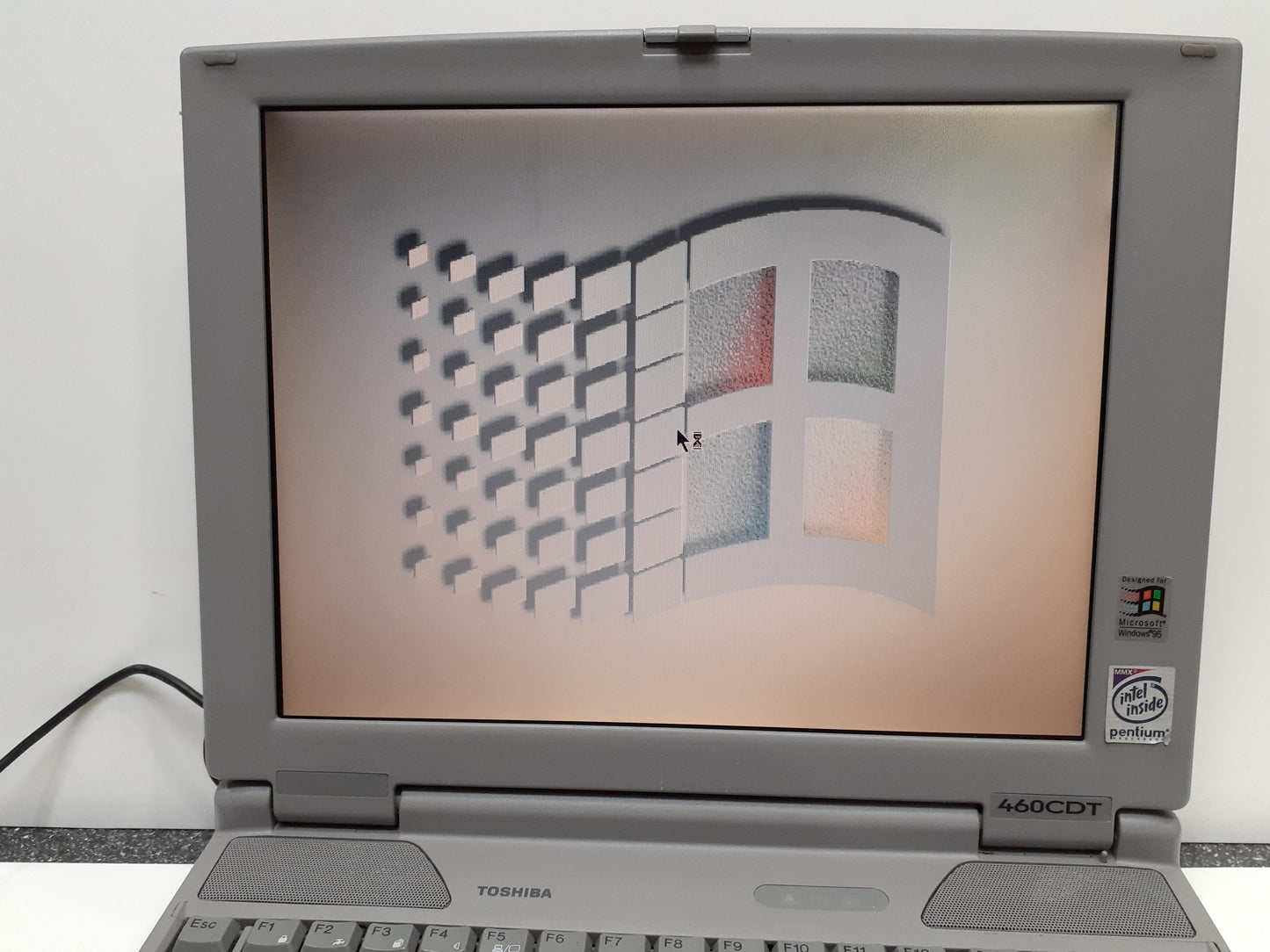 PA1251U Toshiba Laptop 460CDT Canada French- Vintage RARE