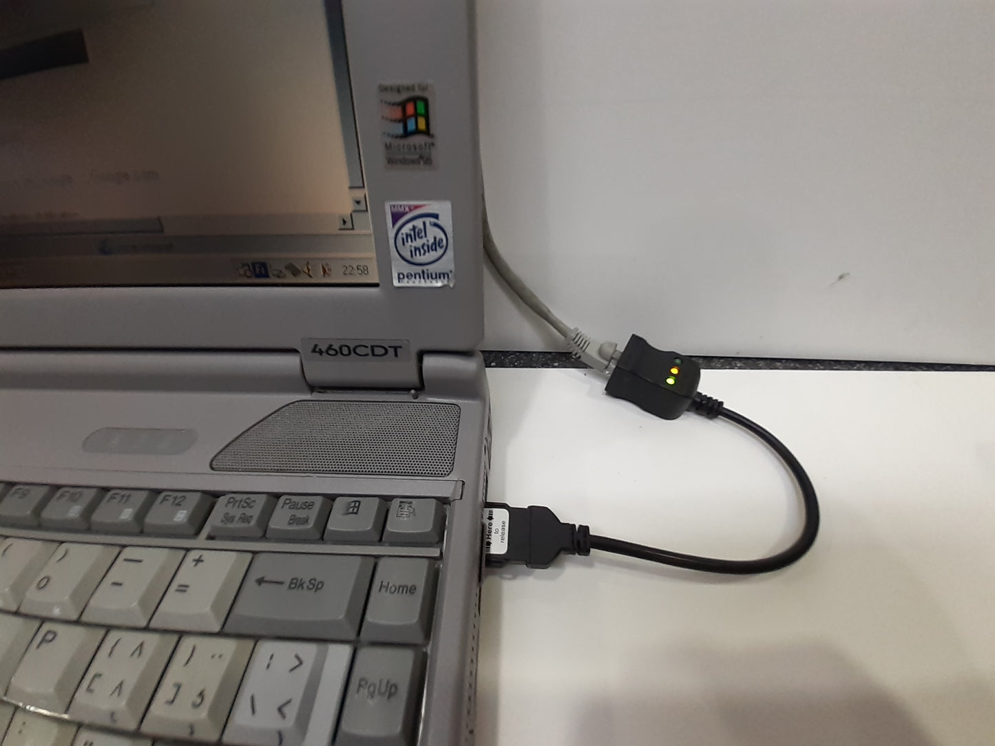 PA1251U Toshiba Laptop 460CDT Canada French- Vintage RARE