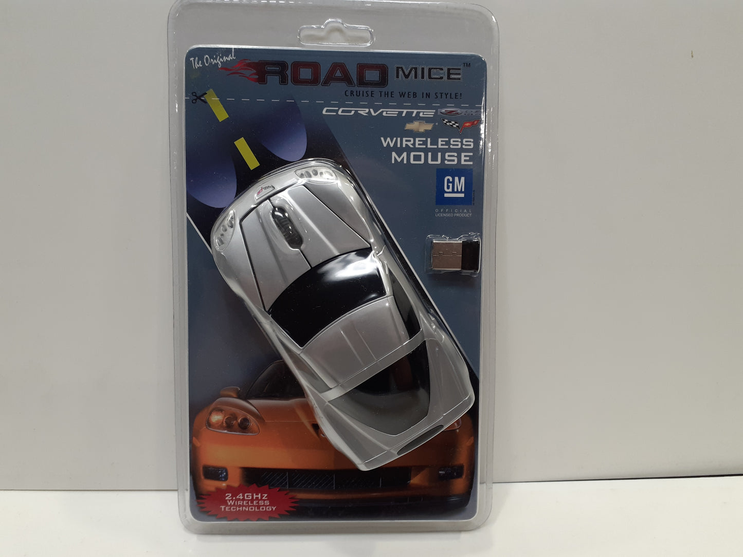Road Mice RM-08CHCZSXA Chevrolet Corvette Optical Wireless Mouse — Silver